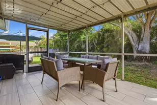 1200 Rowayton Cir, Wellington, FL 33414 - Photo 21