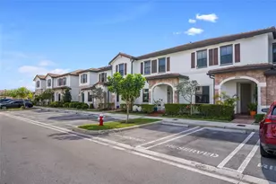 10964 W 32nd Ln, Hialeah, FL 33018 - Photo 9