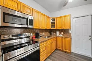 13840 NW 5th Ct, North Miami, FL 33168 - Photo 17