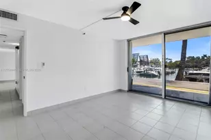 1700 NW N River Dr, Miami, FL 33125 - Photo 11