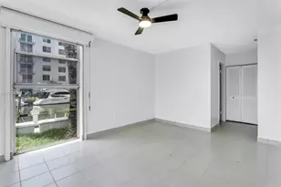 1700 NW N River Dr, Miami, FL 33125 - Photo 13