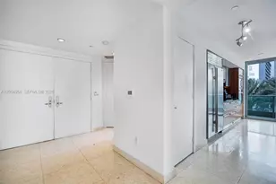 1331 Brickell Bay Dr, Miami, FL 33131 - Photo 9