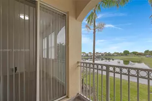 10012 NW 7th St, Miami, FL 33172 - Photo 19