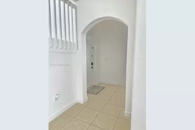 10012 NW 7th St #209, Miami, FL 33172 - Photo 9