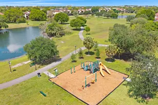 10012 NW 7th St, Miami, FL 33172 - Photo 47