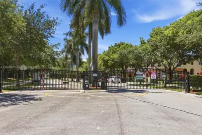 10012 NW 7th St #209, Miami, FL 33172 - Photo 3