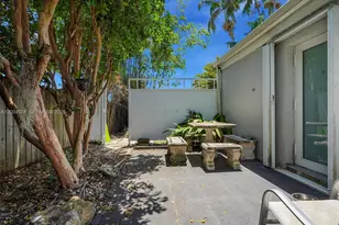 15540 SW 152nd Terrace, Miami, FL 33187 - Photo 9