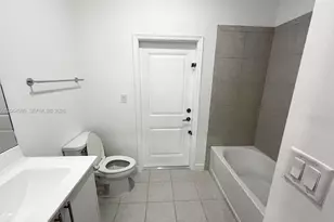 833 SE 26th Rd, Homestead, FL 33035 - Photo 11