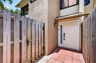 341 City View Dr, Fort Lauderdale, FL 33311 - Photo 3
