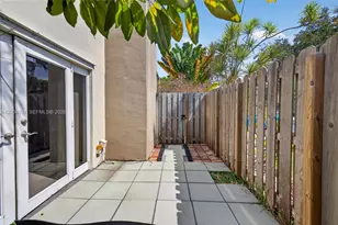341 City View Dr, Fort Lauderdale, FL 33311 - Photo 27