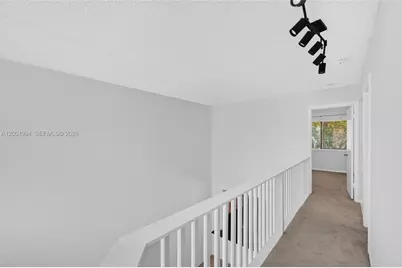 341 City View Dr, Fort Lauderdale, FL 33311 - Photo 23