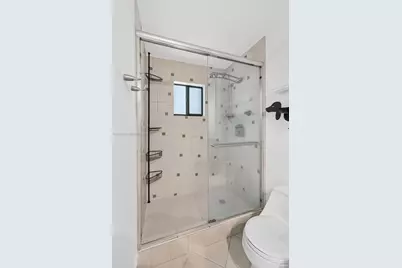 341 City View Dr, Fort Lauderdale, FL 33311 - Photo 35