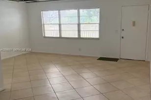 13455 SW 9th Ct, Pembroke Pines, FL 33027 - Photo 3