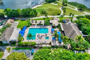 11538 Briarwood Cir, Boynton Beach, FL 33437 - Photo 9
