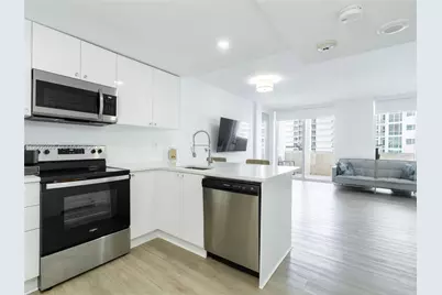 10275 Collins Ave #1502, Bal Harbour, FL 33154 - Photo 9