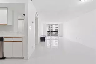 19195 NE Mystic Pointe Dr, Aventura, FL 33180 - Photo 3