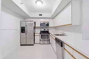 19195 NE Mystic Pointe Dr, Aventura, FL 33180 - Photo 17