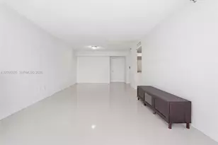 19195 NE Mystic Pointe Dr, Aventura, FL 33180 - Photo 15