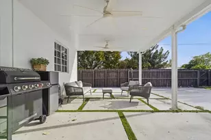 740 SW 7th Ave, Hallandale Beach, FL 33009 - Photo 21