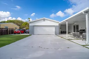 740 SW 7th Ave, Hallandale Beach, FL 33009 - Photo 27