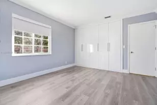 740 SW 7th Ave, Hallandale Beach, FL 33009 - Photo 15