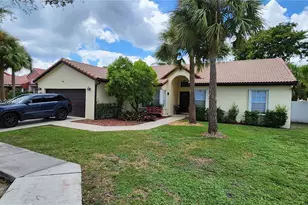 19922 NW 88th Ave, Hialeah, FL 33018 - Photo 25