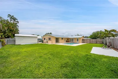 9411 SW 185th Ter, Cutler Bay, FL 33157 - Photo 21