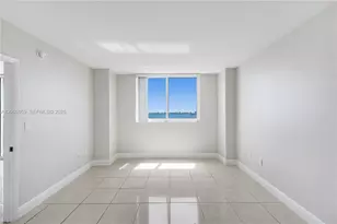 1800 N Bayshore Dr, Miami, FL 33132 - Photo 17
