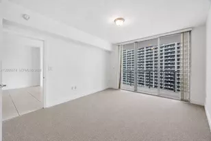 1750 N Bayshore Dr, Miami, FL 33132 - Photo 9
