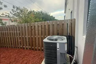 1281 NE 3rd Ave, Florida City, FL 33034 - Photo 9