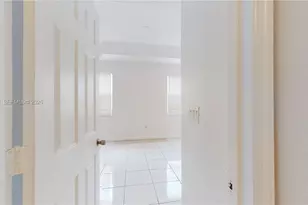 2929 SE 2nd St, Homestead, FL 33033 - Photo 13