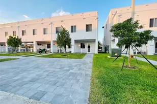 10300 NW 66th Av, Doral, FL 33178 - Photo 17