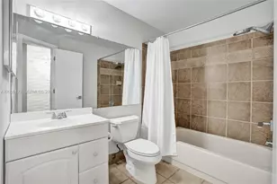 2062 E Discovery Cir E, Deerfield Beach, FL 33442 - Photo 21