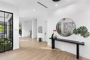 895 NE 76th St, Miami, FL 33138 - Photo 23