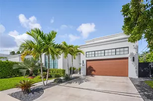 895 NE 76th St, Miami, FL 33138 - Photo 7