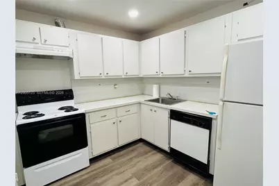 401 Golden Isles Dr #716, Hallandale Beach, FL 33009 - Photo 5