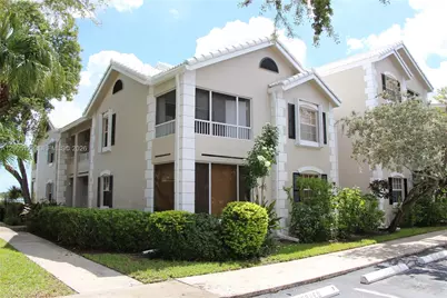 2890 N Oakland Forest Dr #204, Oakland Park, FL 33309 - Photo 1