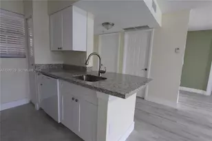 2890 N Oakland Forest Dr, Oakland Park, FL 33309 - Photo 3