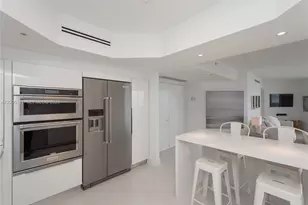 6301 Collins Ave, Miami Beach, FL 33141 - Photo 7