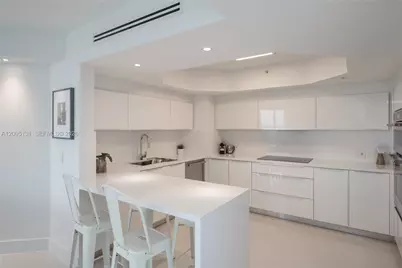 6301 Collins Ave #3006, Miami Beach, FL 33141 - Photo 5