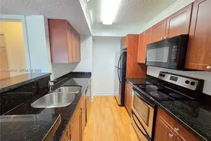 15650 SW 105th Ln, Miami, FL 33196 - Photo 5