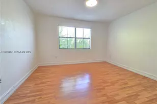 15650 SW 105th Ln, Miami, FL 33196 - Photo 11