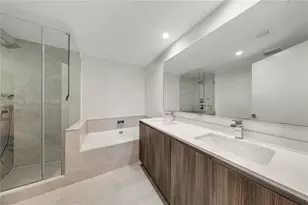 488 NE 18th St, Miami, FL 33132 - Photo 21