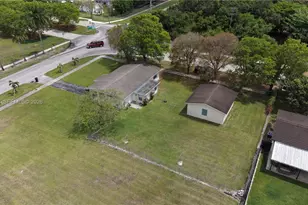 640 SW 5th Ave, Florida City, FL 33034 - Photo 23