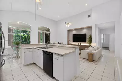 4033 Trenton Ave, Cooper City, FL 33026 - Photo 5