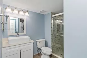 390 Racquet Club Rd, Weston, FL 33326 - Photo 9