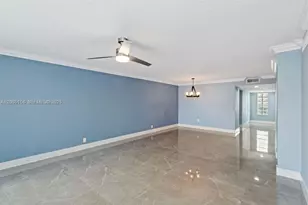 390 Racquet Club Rd, Weston, FL 33326 - Photo 5