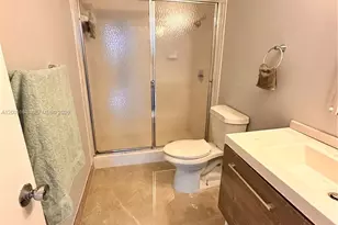 901 Hillcrest Dr, Hollywood, FL 33021 - Photo 3