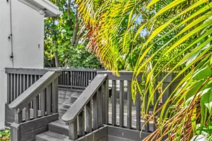 9264 Byron Ave, Surfside, FL 33154 - Photo 27