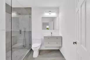 9264 Byron Ave, Surfside, FL 33154 - Photo 21